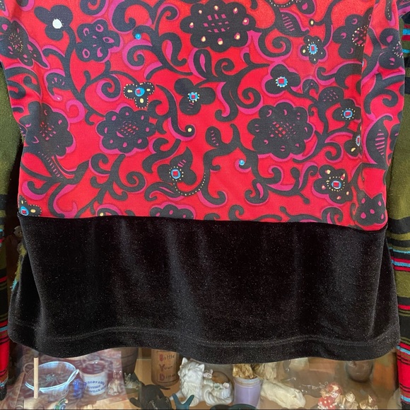 Vintage 90s Long Sleeve Floral and Stripped Top w/ Velvet - Picture 5 of 8